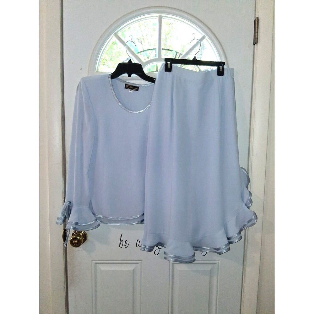 Powder Blue Skirt & Top Set Ruffles A. V. Designer Collection Paris New York 10